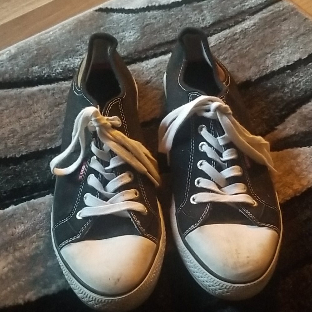 Levi shoes